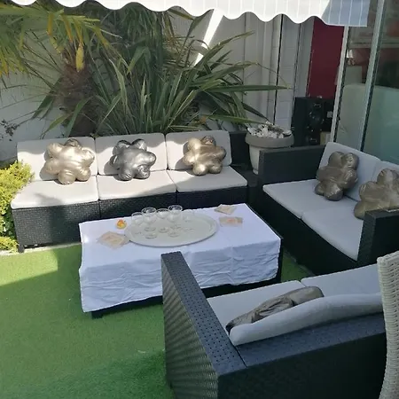 Feriehus Maison Calme Avec Piscine Palmiers 300m De La Centre *